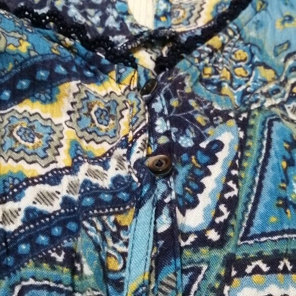 Cute Boho Romper by Hollister - Picture 5 of 14